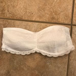 ♦️ 5 for $25! ♦️ Strapless lace Bralette